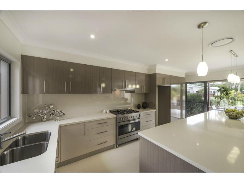 21 Bunderoo Circuit, Gainsborough Greens, Pimpama QLD 4209
