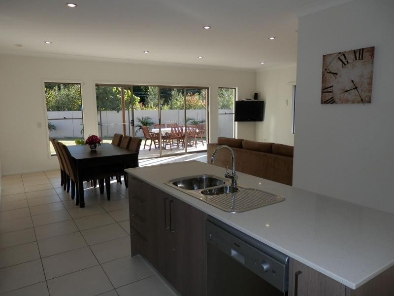 33 Plantation Crescent, Riverstone Crossing, Upper Coomera QLD 4209