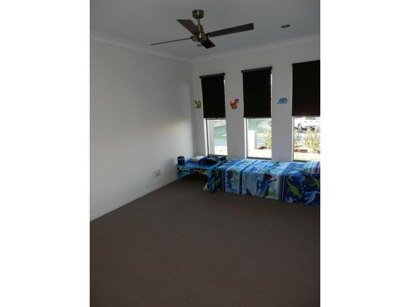 33 Plantation Crescent, Riverstone Crossing, Upper Coomera QLD 4209