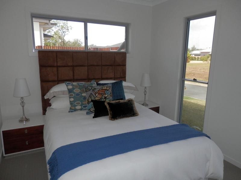 21 Bunderoo Circuit, Gainsborough Greens, Pimpama QLD 4209