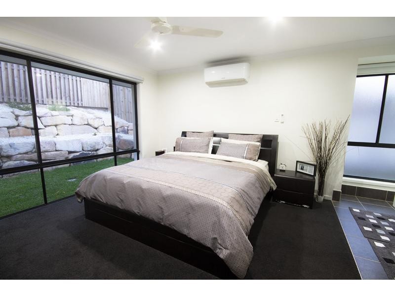 3 Riverbreeze Crescent, Riverstone Crossing, Upper Coomera QLD 4209