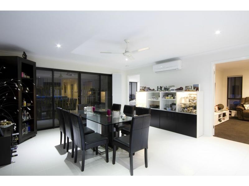 3 Riverbreeze Crescent, Riverstone Crossing, Upper Coomera QLD 4209