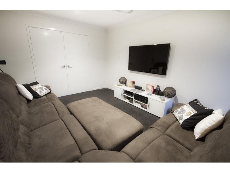 L152 Riverbreeze Crescent, Riverstone Crossing, Maudsland QLD 4210