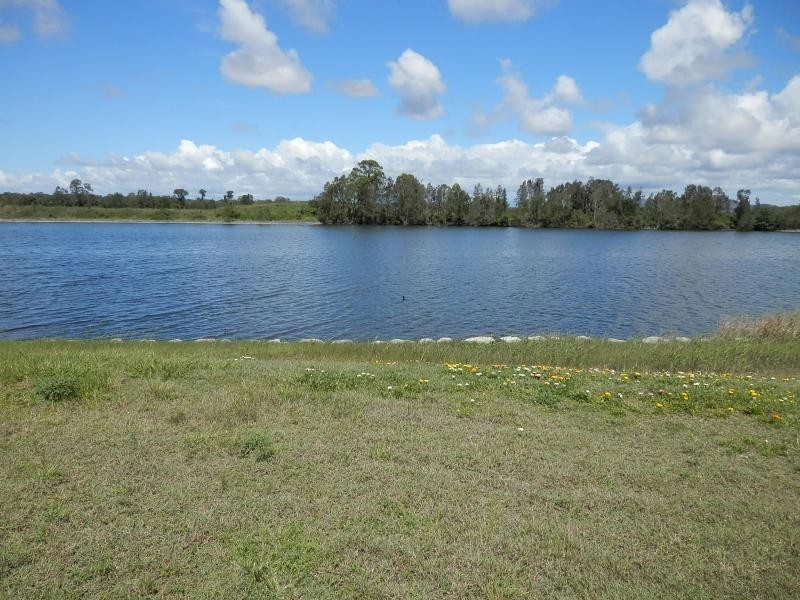 13 Pearl Beach Drive, Oyster Cove, Helensvale QLD 4212