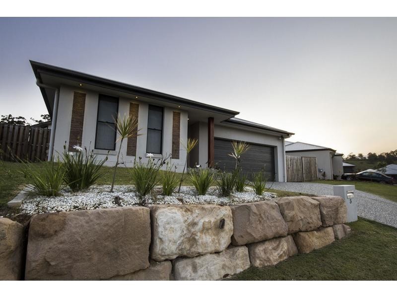 L152 Riverbreeze Crescent, Riverstone Crossing, Maudsland QLD 4210