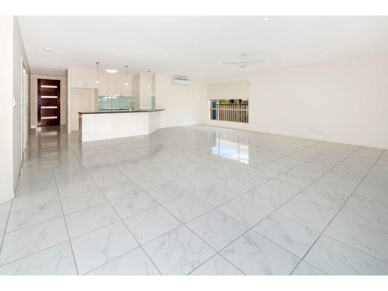 PL2 Roseapple Circuit, Oxenford QLD 4210