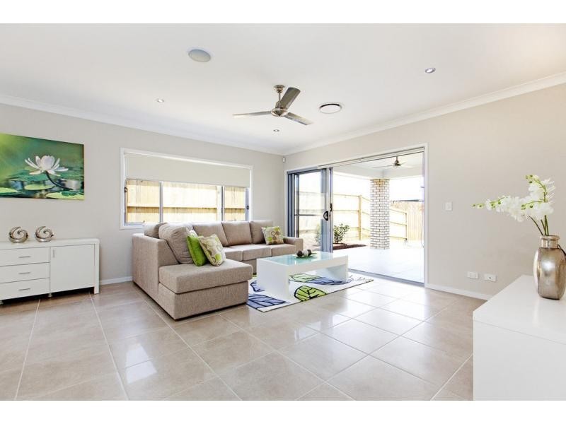 21 Moonlight Lane, Coomera QLD 4209