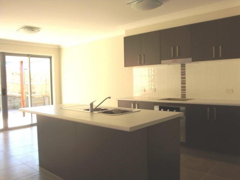 3 Topaz Crescent, Logan Reserve QLD 4133