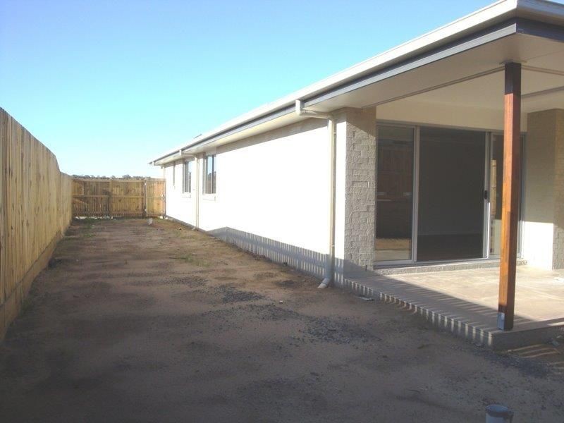 3 Topaz Crescent, Logan Reserve QLD 4133