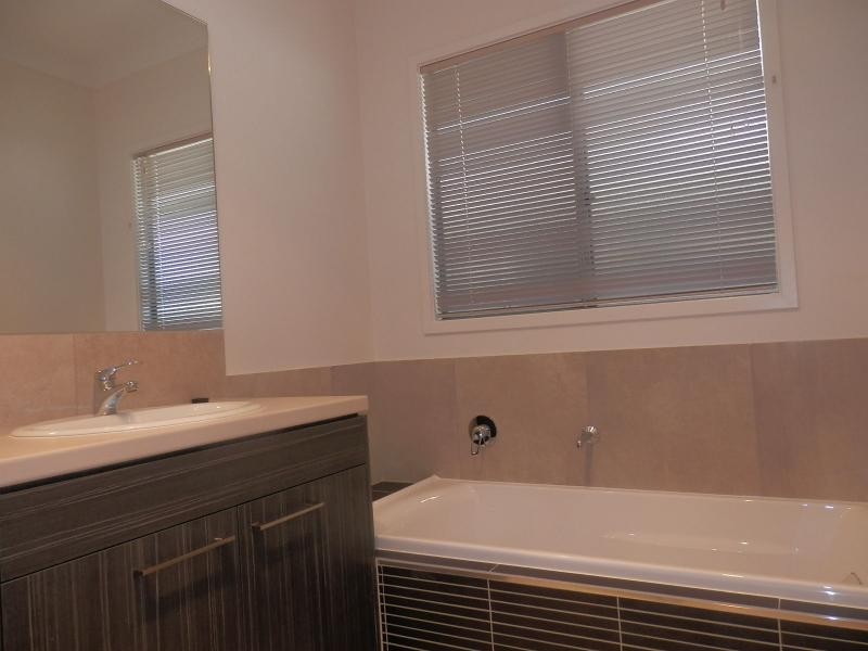 13 Prairie Avenue, Riverstone Crossing, Maudsland QLD 4210