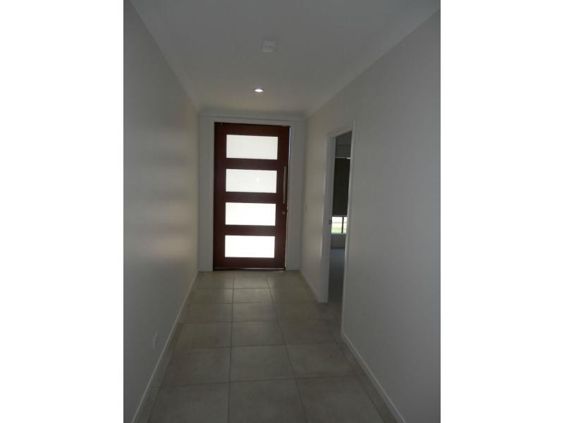 13 Prairie Avenue, Riverstone Crossing, Maudsland QLD 4210