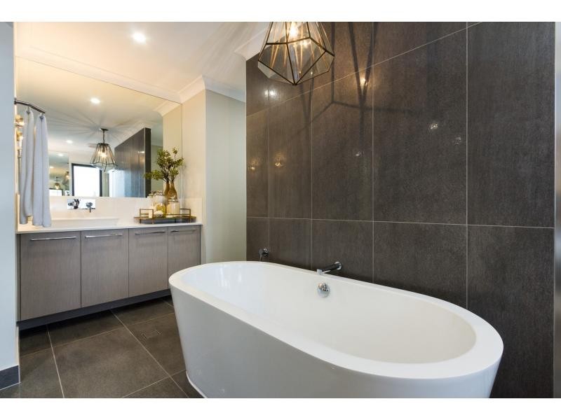 North Lakes QLD 4509