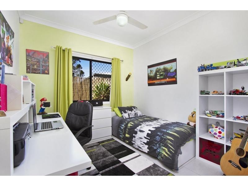 Unit 2/71 Sunningdale Drive, Redland Bay QLD 4165