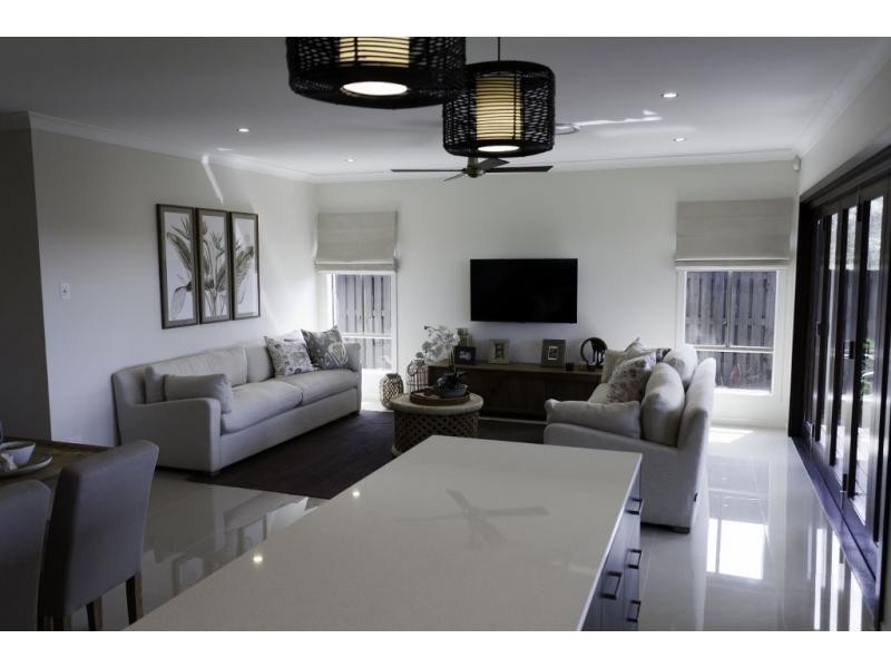 North Lakes QLD 4509