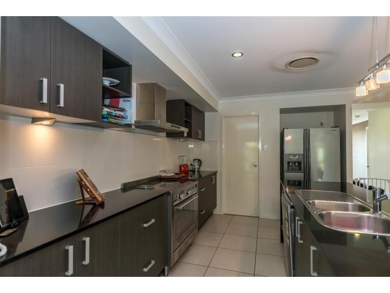 L8 Homestead Circuit, Riverstone Crossing, Maudsland QLD 4210