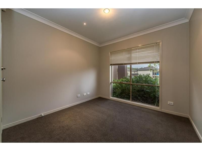 4 Rainlily Crescent, Upper Coomera QLD 4209