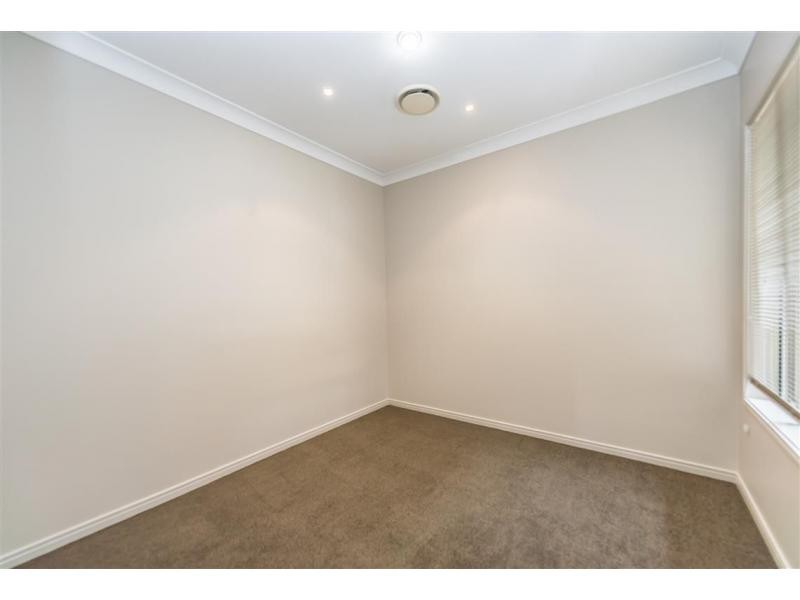 4 Rainlily Crescent, Upper Coomera QLD 4209