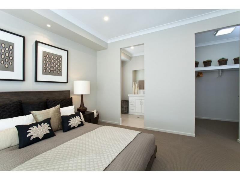 Augustine Heights QLD 4300