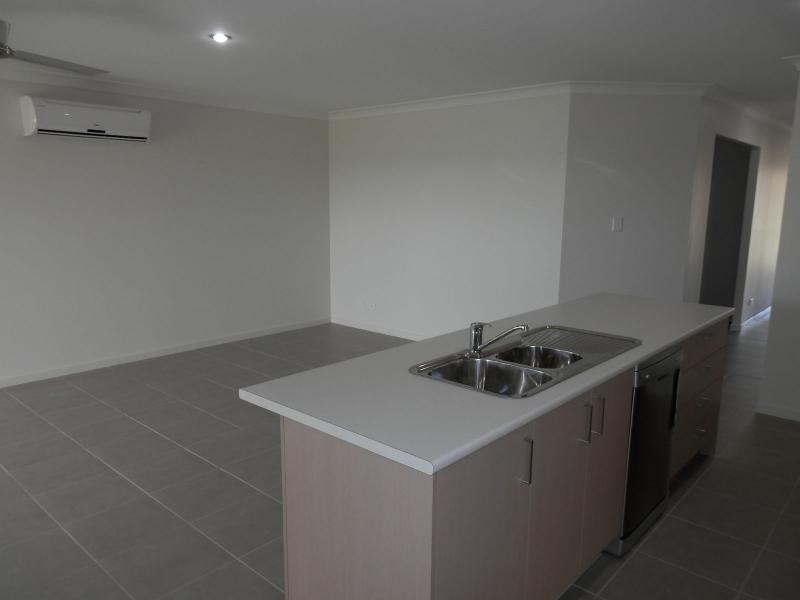 L12 Julie Court, Roseapple Estate, Oxenford QLD 4210