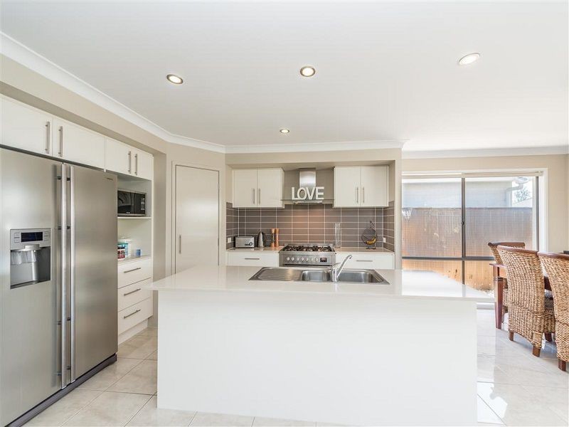 9 Sinclair Street, Riverstone Crossing, Maudsland QLD 4210