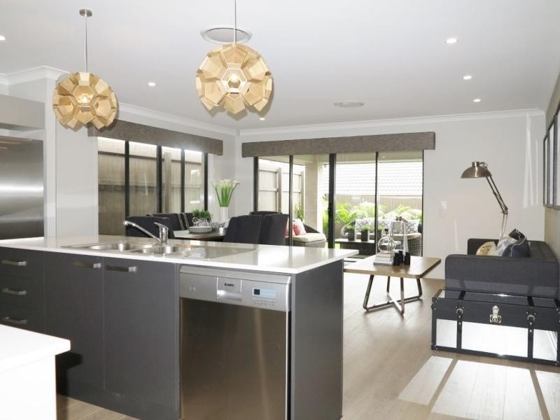 Ormeau Hills QLD 4208