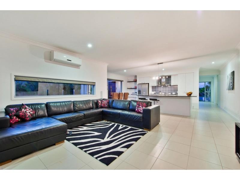 46 Rivermill Terrace, Riverstone Crossing, Maudsland QLD 4210