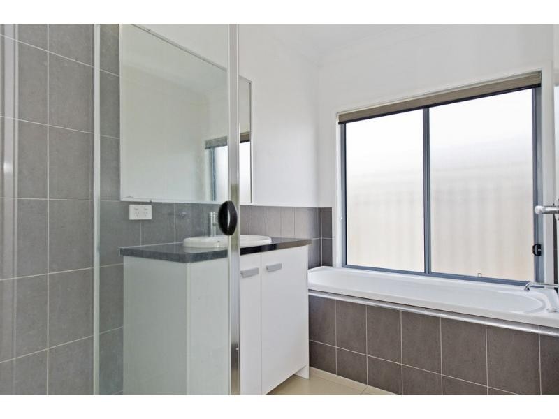 46 Rivermill Terrace, Riverstone Crossing, Maudsland QLD 4210