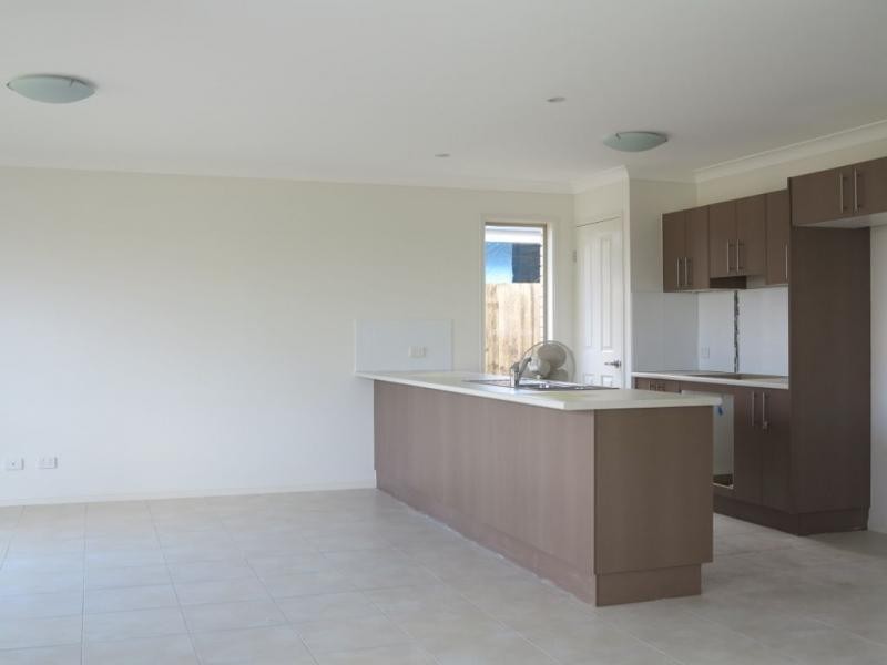 L18A South Quarter Drive, Loganlea QLD 4131