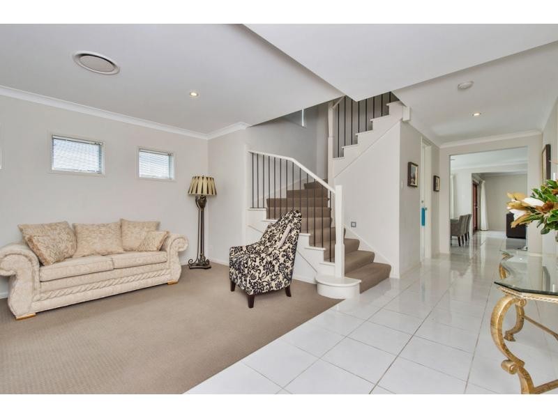 21 Riverbreeze Crescent, Riverstone Crossing, Maudsland QLD 4210