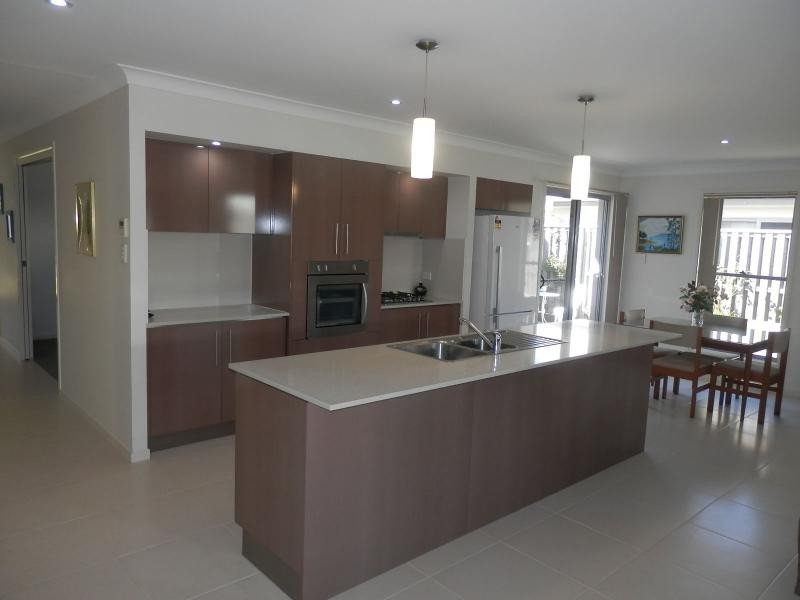 20 Plantation Crescent, Maudsland QLD 4210