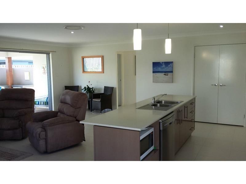 20 Plantation Crescent, Maudsland QLD 4210