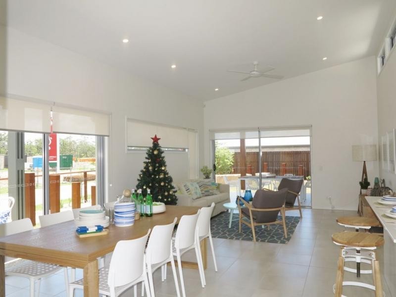 Coomera QLD 4209