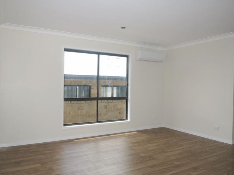 27 Dorretti Circuit, Upper Coomera QLD 4209