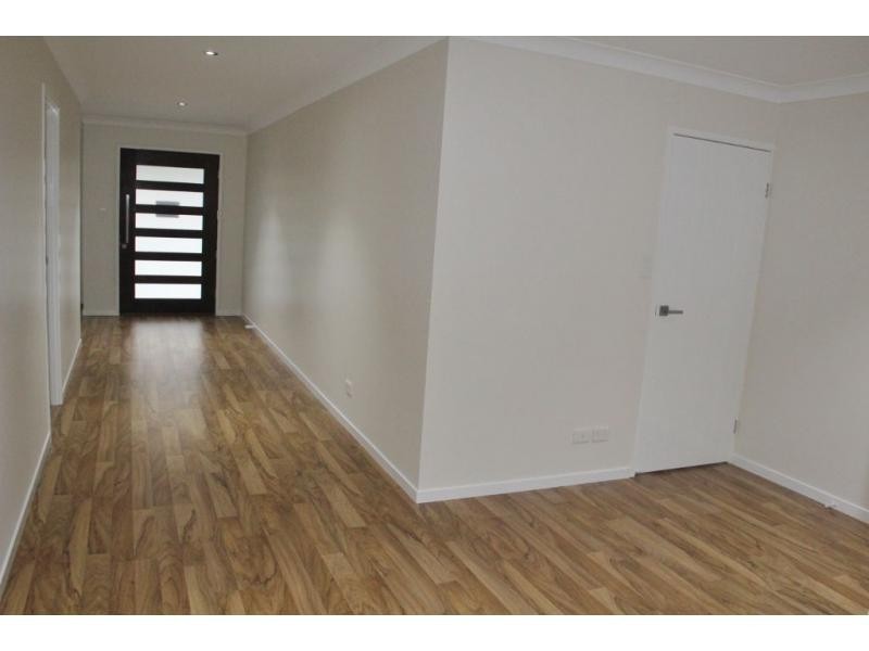 27 Dorretti Circuit, Upper Coomera QLD 4209