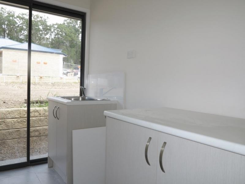 27 Dorretti Circuit, Upper Coomera QLD 4209