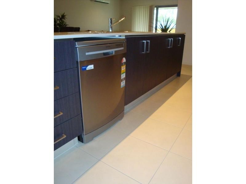 Redbank Plains QLD 4301