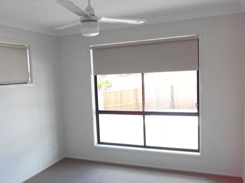 L48 Darling Close, Pacific Pines QLD 4211