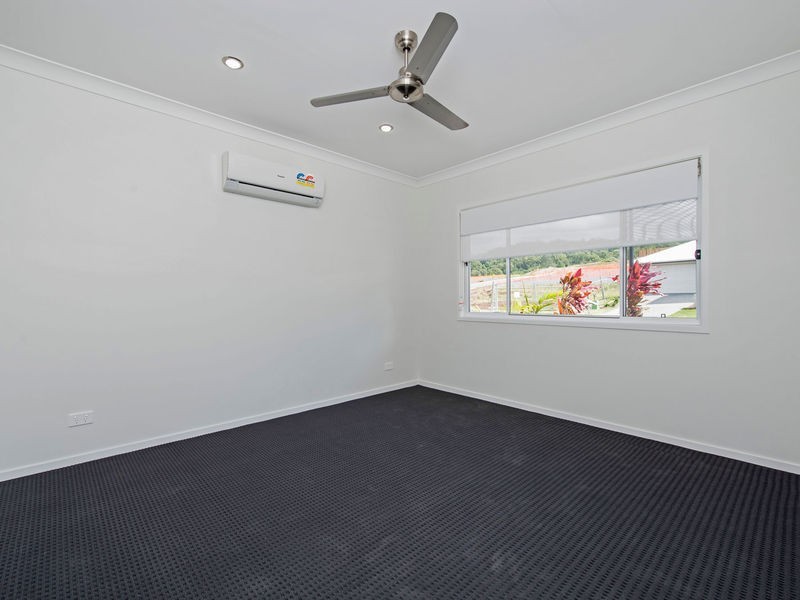 8 Hillstone Crescent, Riverstone Crossing, Maudsland QLD 4210