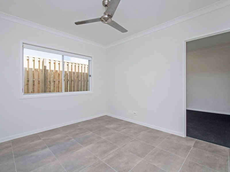 8 Hillstone Crescent, Riverstone Crossing, Maudsland QLD 4210