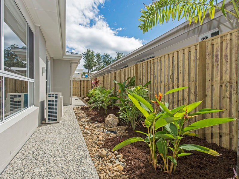 8 Hillstone Crescent, Riverstone Crossing, Maudsland QLD 4210