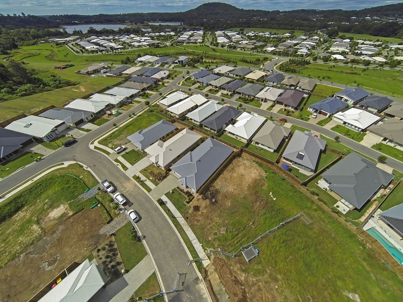 8 Hillstone Crescent, Riverstone Crossing, Maudsland QLD 4210