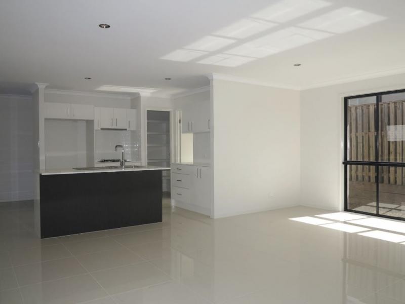 72 Yarrambat Rise, Upper Coomera QLD 4209