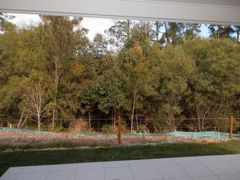 6 Darling Close, Pacific Pines QLD 4211