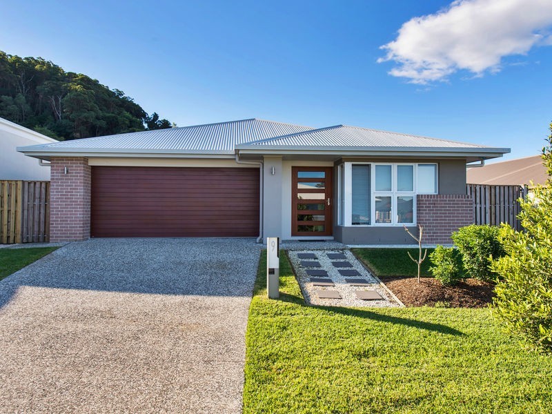 9 Mountain View Parade, Riverstone Crossing, Maudsland QLD 4210