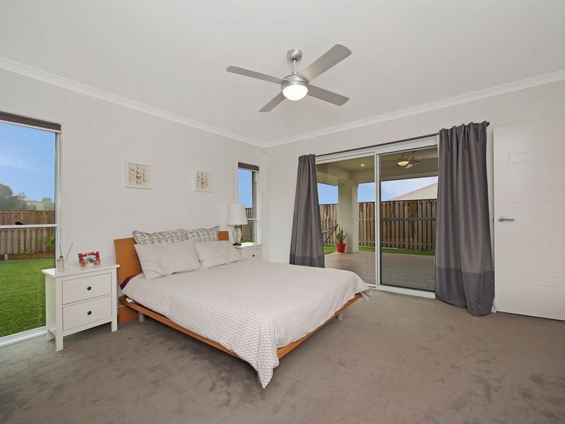 9 Mountain View Parade, Riverstone Crossing, Maudsland QLD 4210