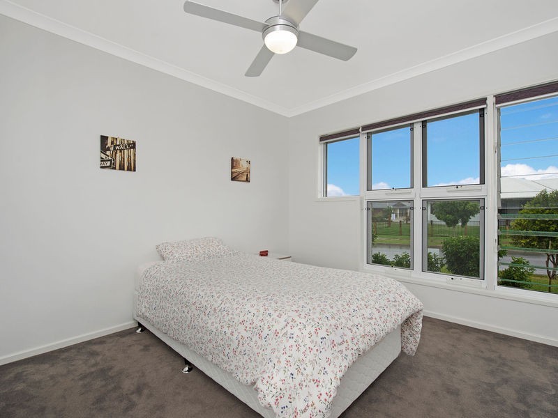 9 Mountain View Parade, Riverstone Crossing, Maudsland QLD 4210