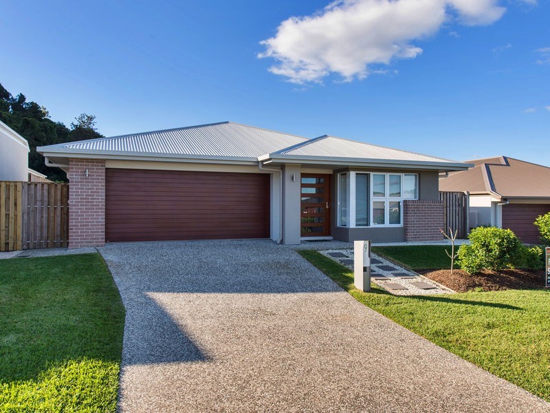 9 Mountain View Parade, Riverstone Crossing, Maudsland QLD 4210