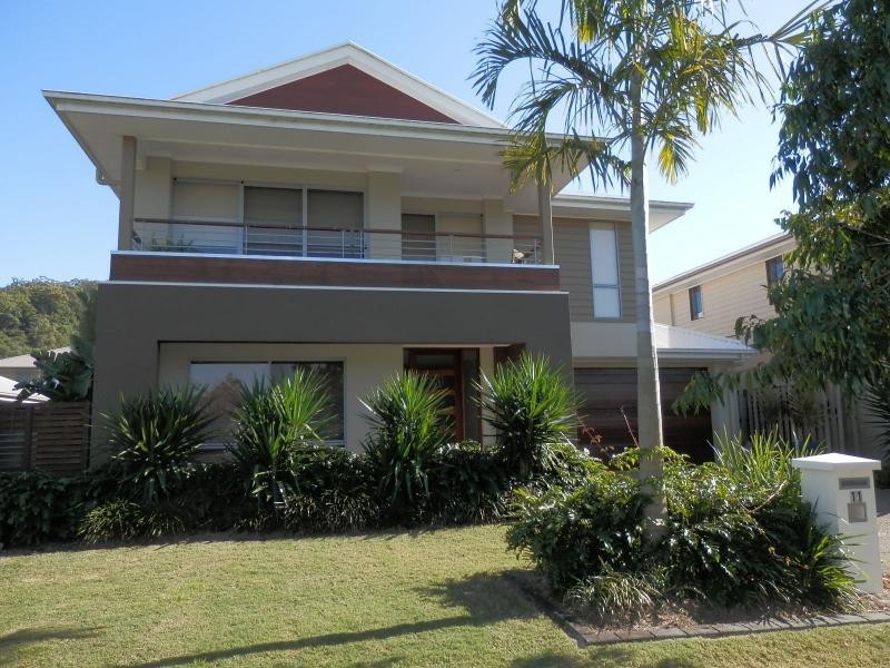 11 Gartside Avenue, Riverstone Crossing, Maudsland QLD 4210
