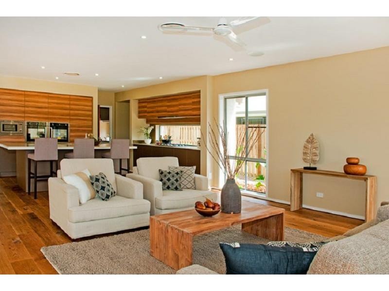 11 Gartside Avenue, Riverstone Crossing, Maudsland QLD 4210