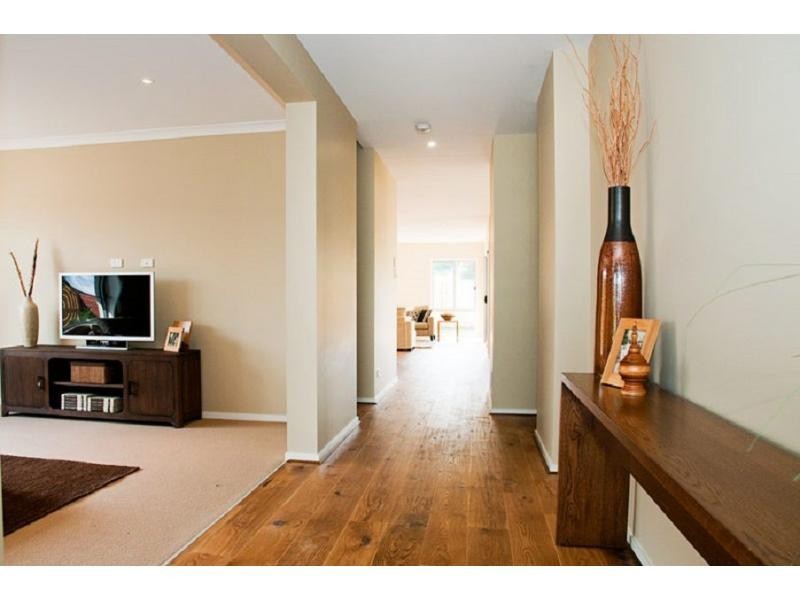 11 Gartside Avenue, Riverstone Crossing, Maudsland QLD 4210